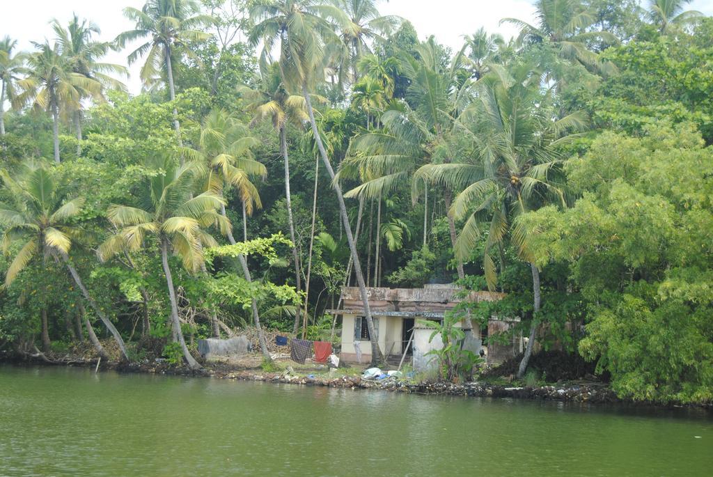 Hill Top Ayurvedic Beach Resort Varkala Bagian luar foto